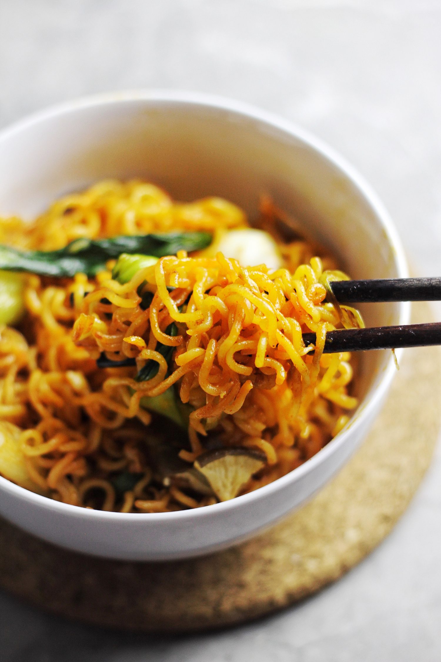 How to make pan-fried instant ramen