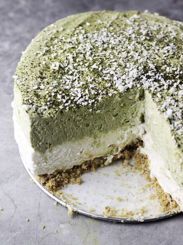 No-Bake Matcha (Green Tea) Cheesecake