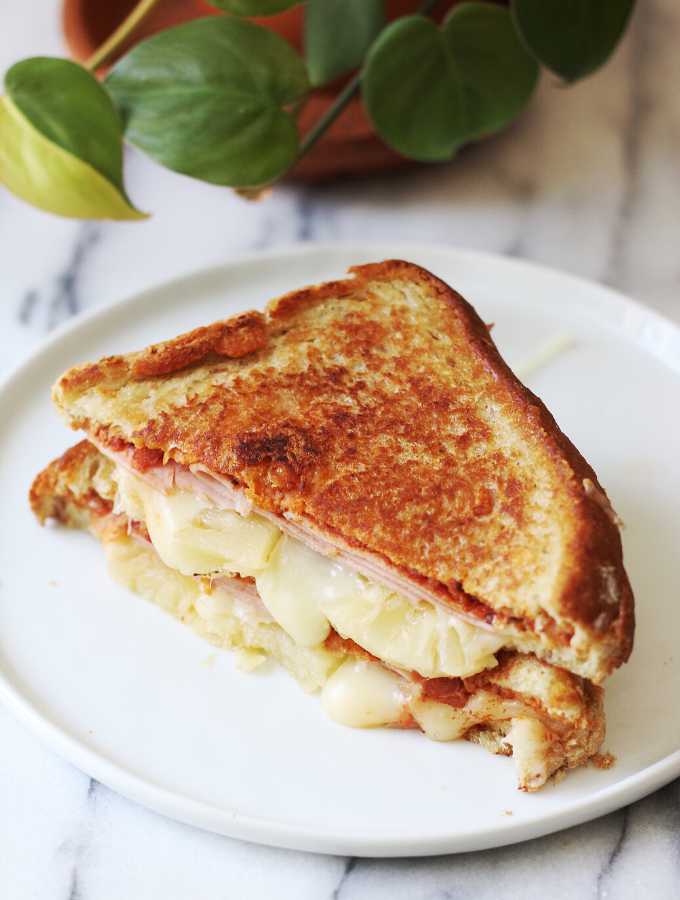 Hawaiian Style Pineapple & Ham Grilled Cheese Recipe