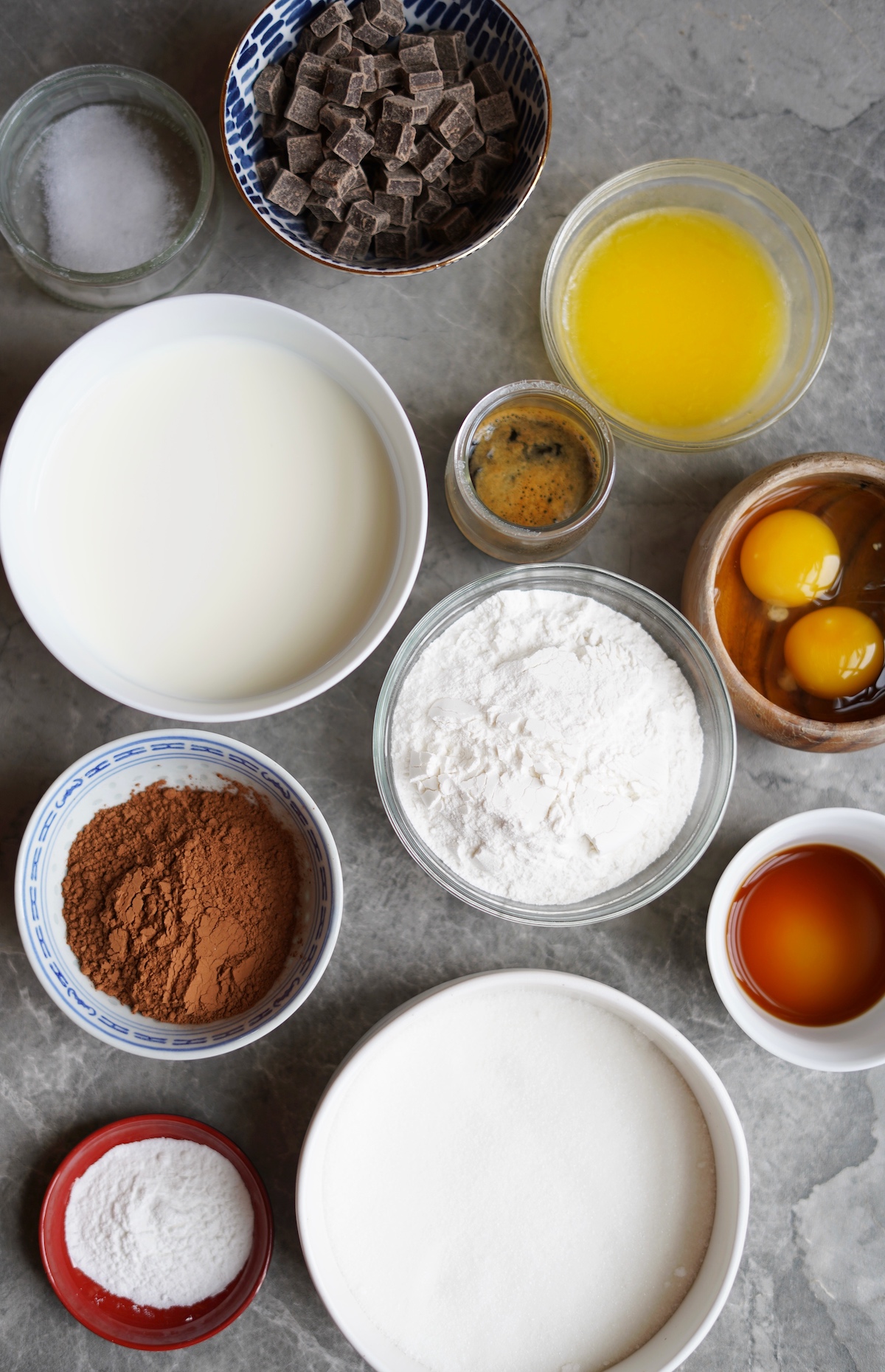 Ingredients needed to make chewy mochi brownies.