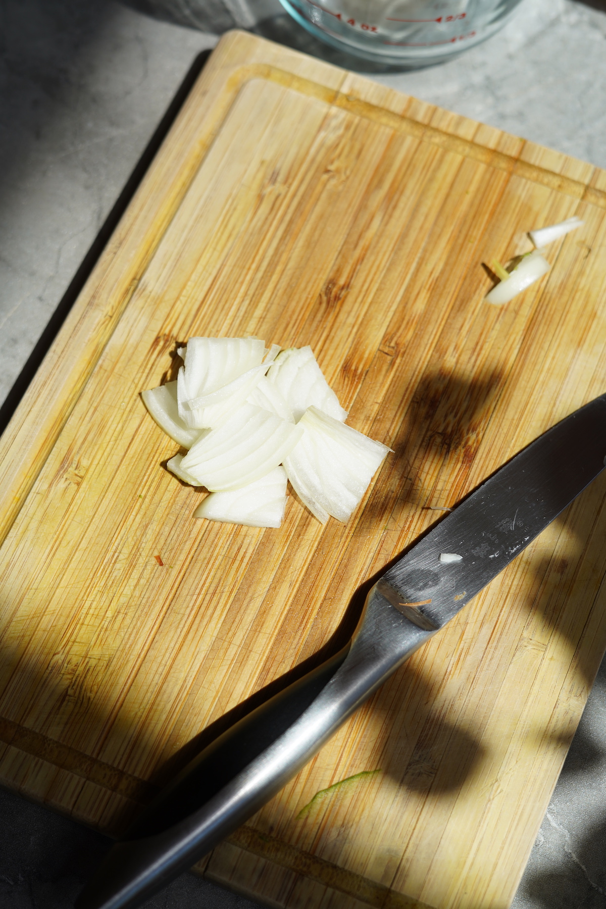 Thinly sliced onions.